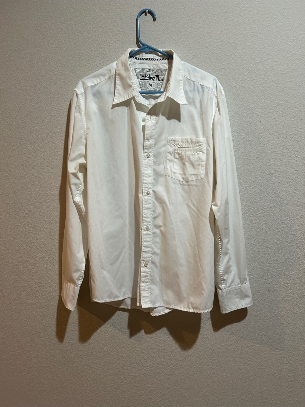 Quiksilver Men's White Long-Sleeve Button Shirt